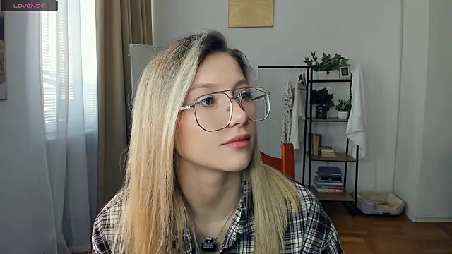 Snapshot of FaaBinaa chatting on March 2026 07:36:02 AM FaaBinaa online show from March 2026 07:36:02 AM