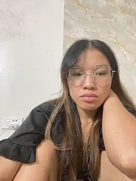 QueenLink online show from September 2025 05:49:01 PM