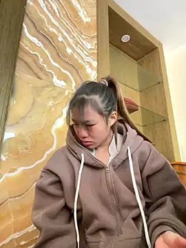 QueenLink online show from October 2025 03:51:02 AM