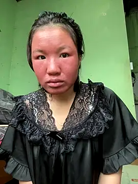 QueenLink online show from December 2025 05:47:01 AM