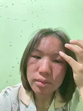 QueenLink online show from December 2025 07:43:02 PM