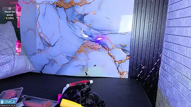 nena cupcake  online show from October 2025 11:11:01 AM