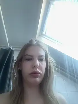 Chloemillerrxx online show from February 2026 02:43:02 PM