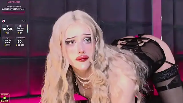 RoxyKyper online show from December 2025 03:41:02 PM