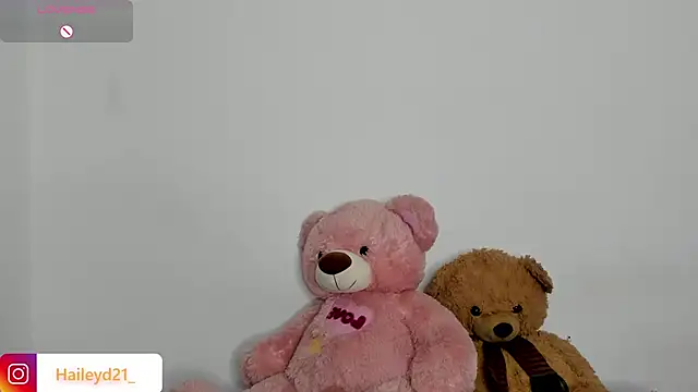 Snapshot of HaileyDuke chatting on February 2026 01:35:02 AM HaileyDuke online show from February 2026 01:35:02 AM