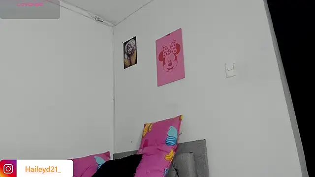 Snapshot of HaileyDuke chatting on February 2026 11:55:01 PM HaileyDuke online show from February 2026 11:55:01 PM