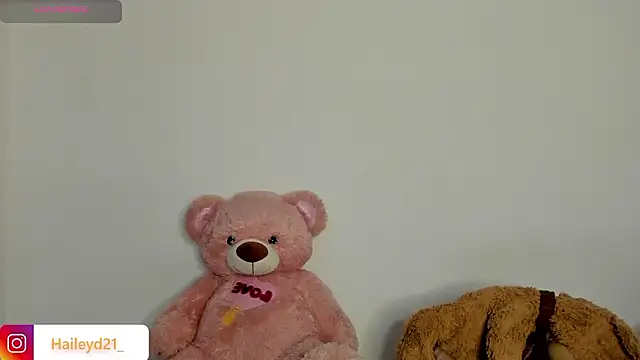 Snapshot of HaileyDuke chatting on February 2026 12:54:01 AM HaileyDuke online show from February 2026 12:54:01 AM