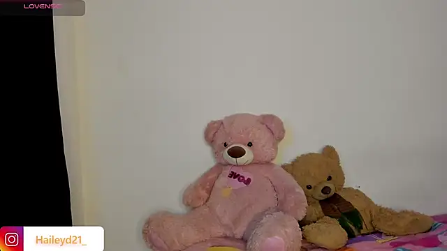 Snapshot of HaileyDuke chatting on March 2026 12:10:02 AM HaileyDuke online show from March 2026 12:10:02 AM