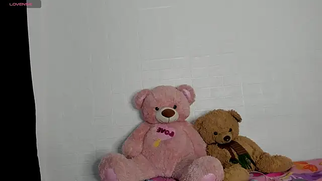 HaileyDuke online show from April 2026 09:49:02 PM
