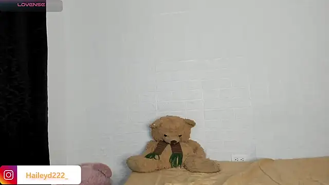HaileyDuke online show from June 2026 03:20:02 AM