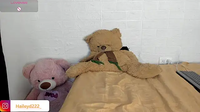 HaileyDuke online show from June 2026 05:12:01 AM
