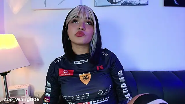 Snapshot of Zoe_wang chatting on October 2025 04:32:01 AM Zoe wang online show from October 2025 04:32:01 AM