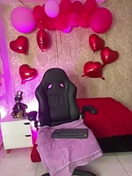 Snapshot of MorenaLush_Eup chatting on March 2026 12:13:02 AM MorenaLush Eup online show from March 2026 12:13:02 AM