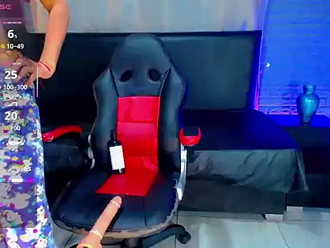 Juliette Miel online show from November 2025 03:23:02 AM