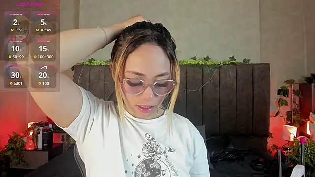 LanaMills  online show from March 2026 05:55:02 AM