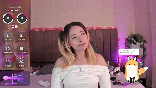 LanaMills  online show from June 2026 05:12:01 AM