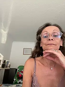 Snapshot of Chris06d22@xh chatting on July 2026 06:34:02 PM Chris06d22xh online show from July 2026 06:34:02 PM