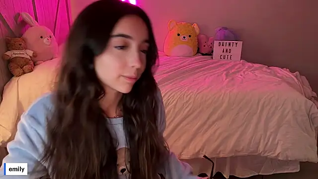 emmyfawn online show from September 2025 04:23:01 AM