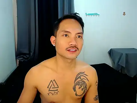 Snapshot of Thefriskyasian chatting on February 2026 02:56:02 PM Thefriskyasian online show from February 2026 02:56:02 PM