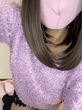 reina 00121 online show from November 2025 12:22:02 AM