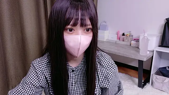 Snapshot of MoMo-chi chatting on September 2025 12:48:01 PM MoMo-chi online show from September 2025 12:48:01 PM