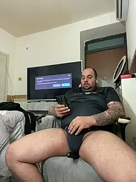 Snapshot of Roma84000 chatting on February 2026 07:47:02 PM Roma84000 online show from February 2026 07:47:02 PM