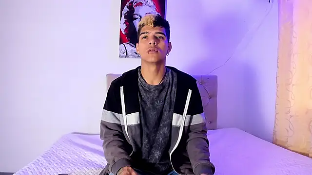 wyatt 3 online show from October 2025 11:30:01 AM