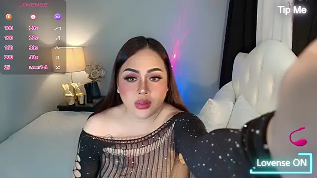 Snapshot of Unforgettable_Maria chatting on October 2025 04:27:01 AM Unforgettable Maria online show from October 2025 04:27:01 AM