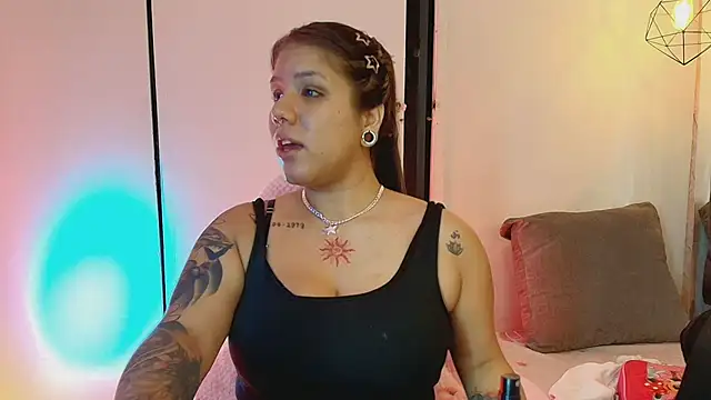 Snapshot of Melissa_Adamsx chatting on May 2026 11:38:01 AM Melissa Adamsx online show from May 2026 11:38:01 AM