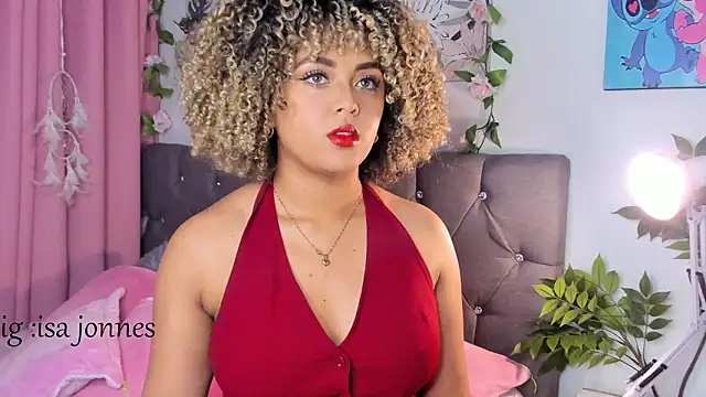 isajonnes18 online show from February 2026 11:00:01 PM