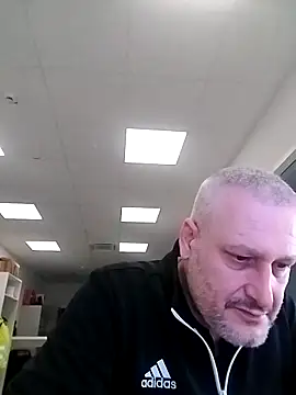 Hisnimin online show from February 2026 11:42:02 PM