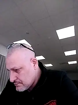 Hisnimin online show from March 2026 11:42:01 PM