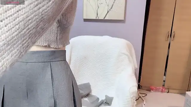 Y2Luvk online show from December 2025 09:22:01 PM