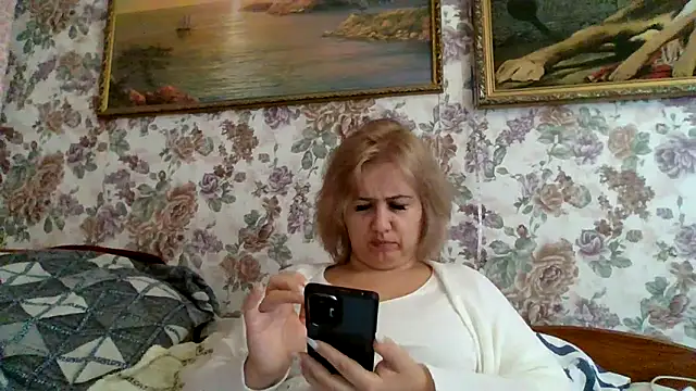 LustyyX online show from October 2025 01:52:01 PM