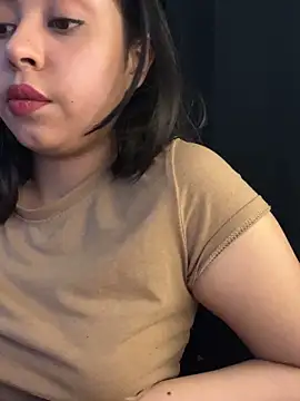 Snapshot of lau_laulu chatting on September 2025 11:49:02 PM lau laulu online show from September 2025 11:49:02 PM