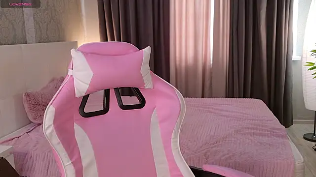 HeyMonkey  online show from February 2026 01:17:01 PM