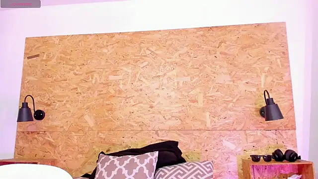 santiblack7 online show from October 2025 07:25:02 PM