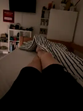 Aaron 24  online show from December 2025 05:16:01 AM