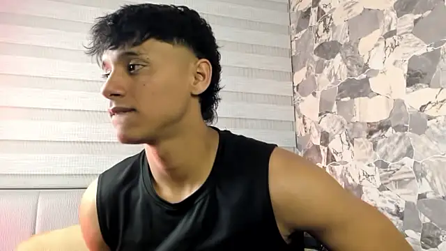 Snapshot of ZYZZ1312 chatting on February 2026 04:42:02 AM ZYZZ1312 online show from February 2026 04:42:02 AM