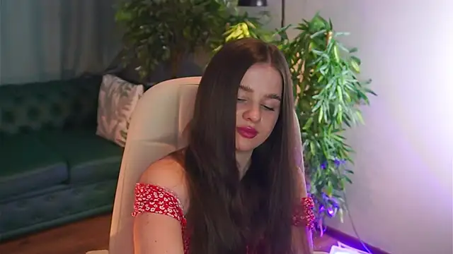 Olivia Farrell online show from April 2026 05:30:01 PM