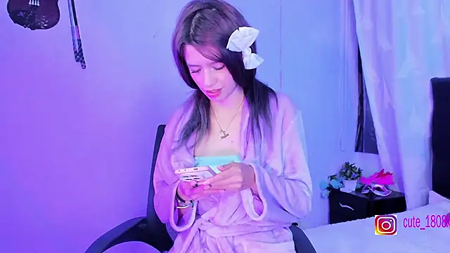 Snapshot of Sofiia_cute_ chatting on October 2025 01:50:02 AM Sofiia cute online show from October 2025 01:50:02 AM