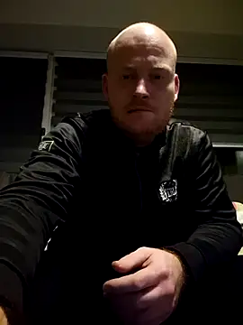 Snapshot of svenni2525 chatting on October 2025 02:15:01 AM svenni2525 online show from October 2025 02:15:01 AM