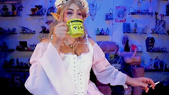 winnylove1 online show from October 2025 09:59:01 PM