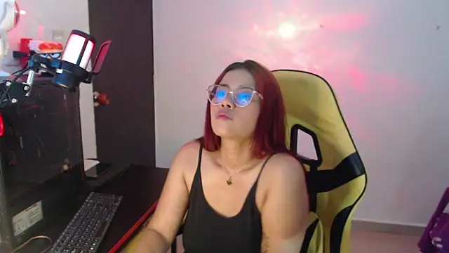 Snapshot of Scarlett_Gracee_ chatting on November 2025 04:39:02 AM Scarlett Gracee online show from November 2025 04:39:02 AM