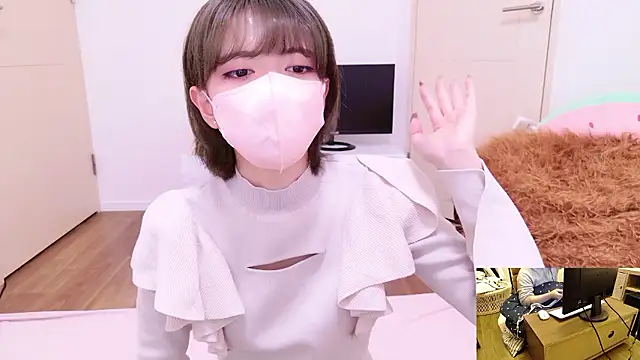 Azusa DoMybest online show from November 2025 03:17:01 AM