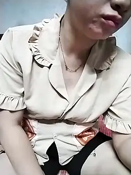 Snapshot of Mie_rose chatting on September 2025 07:03:02 AM Mie rose online show from September 2025 07:03:02 AM