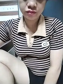 Snapshot of Mie_rose chatting on June 2026 10:15:01 AM Mie rose online show from June 2026 10:15:01 AM