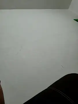 Snapshot of surdotravieso chatting on September 2025 02:13:01 AM surdotravieso online show from September 2025 02:13:01 AM