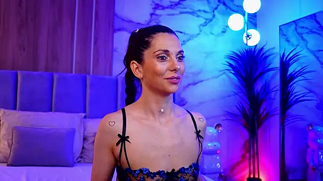 EllyLynn online show from October 2025 08:09:02 PM