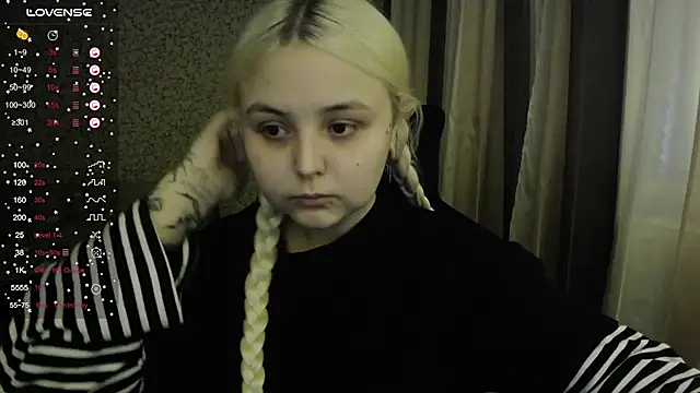 Snapshot of vendymories chatting on October 2025 02:15:01 PM vendymories online show from October 2025 02:15:01 PM